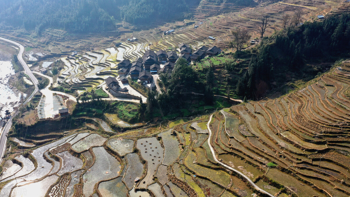 在贵州省从江县刚边壮族乡拍摄的传统村落钢边村景色