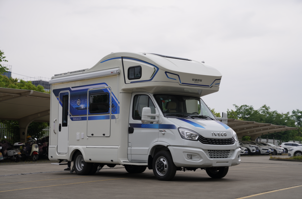 b站百万粉up主同款铂驰房车什么样?铂驰铂金系列单拓展房车发布