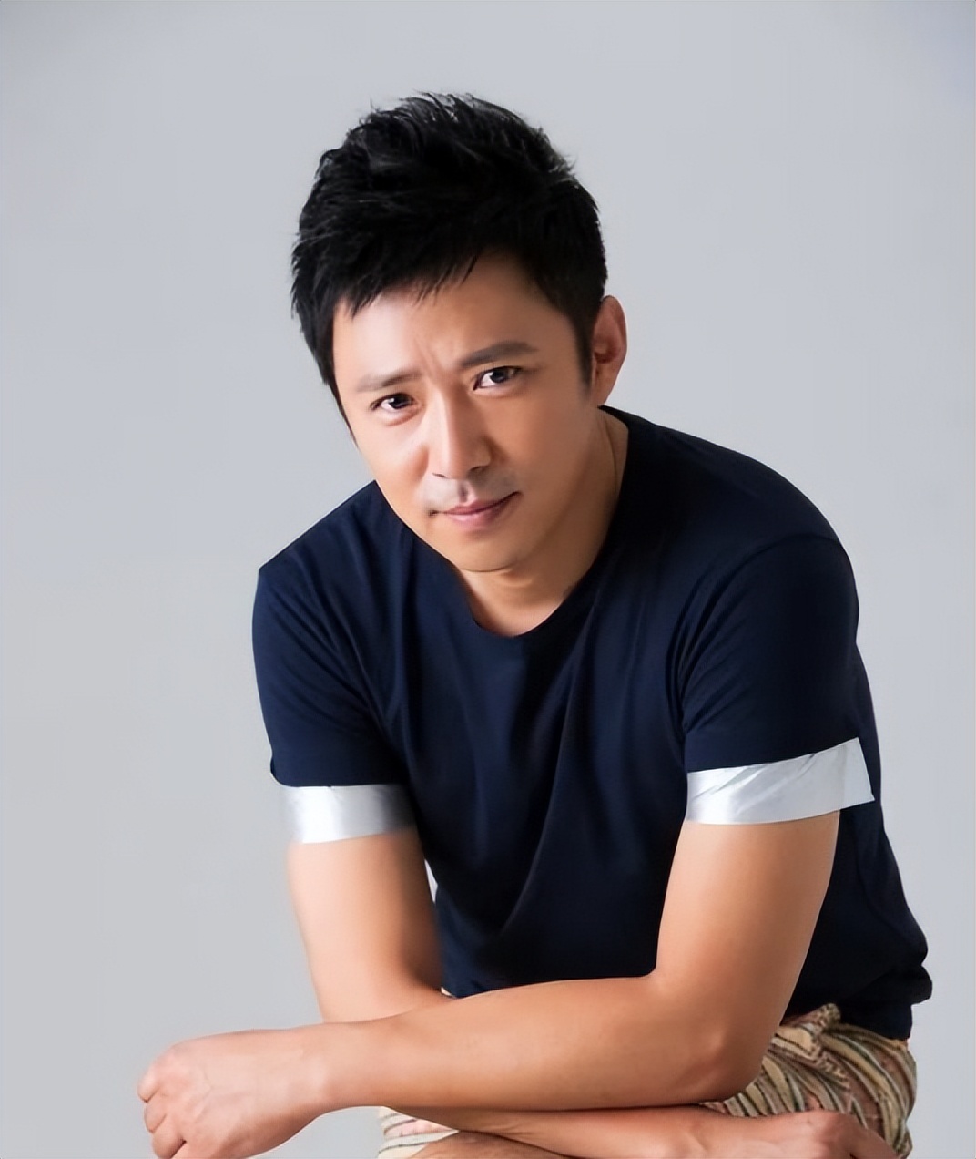 演员高鑫:结婚16年不做饭不洗碗,钱交给妻子管,他才是人间清醒