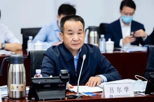 冯正霖督导检查冬奥赛前航空运输保障工作