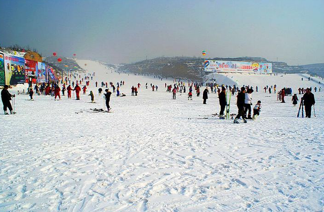 太原五龙口滑雪场图片