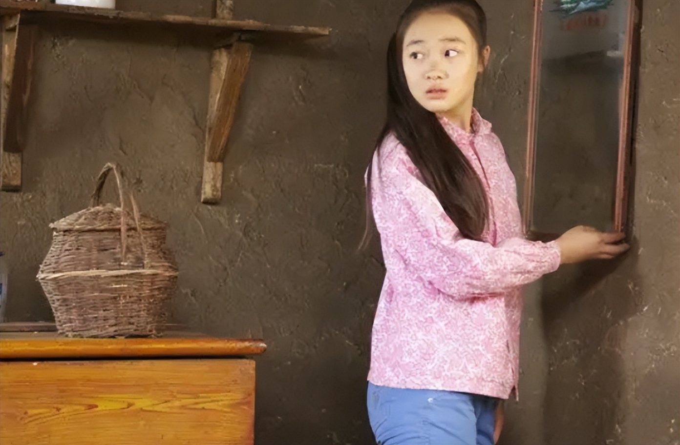 齐如意:凭"小花"一角成名,曾让亿万观众落泪,23岁美丽动人