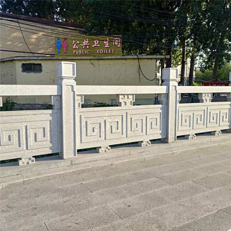 芝麻灰花岗岩石头桥栏杆 石材护栏板的作用
