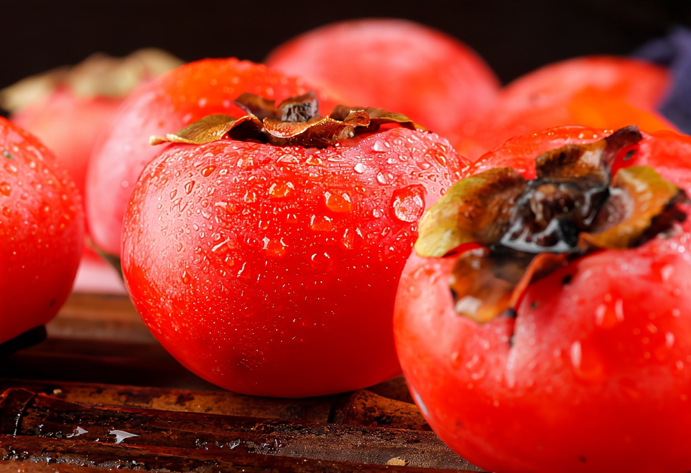 怎样才能吃到正宗的临潼火晶柿子?睁大眼睛注意:产地和成熟时间