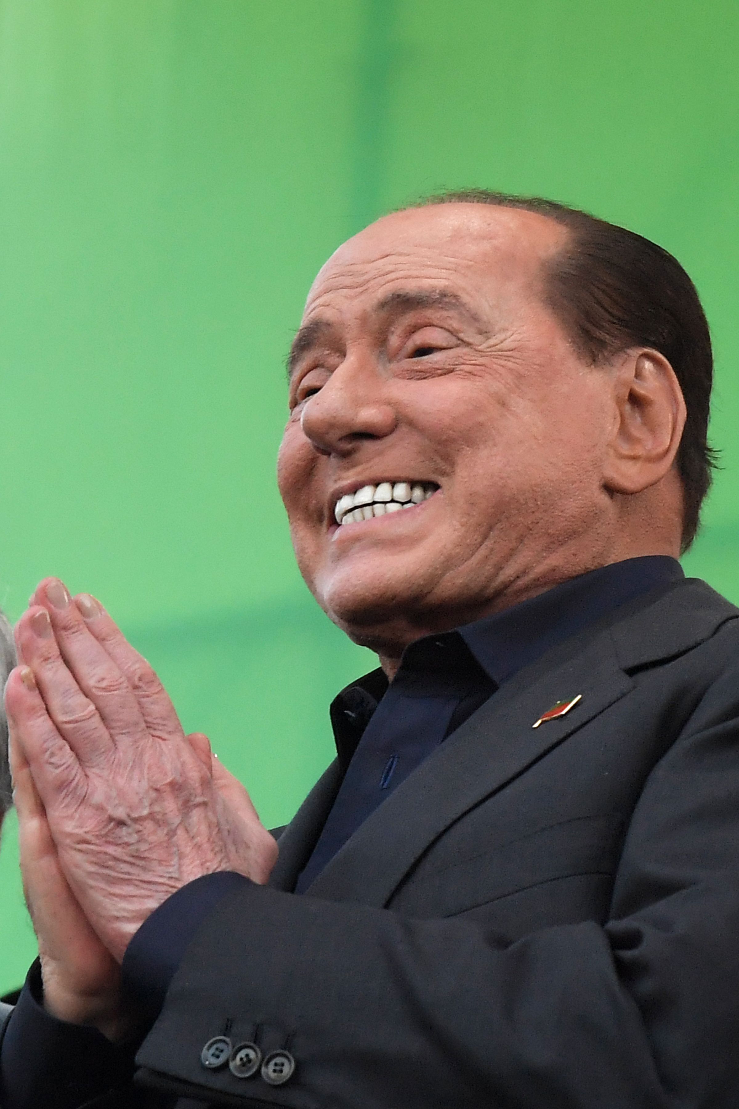 意前总理贝卢斯科尼新冠病毒检测结果呈阳性