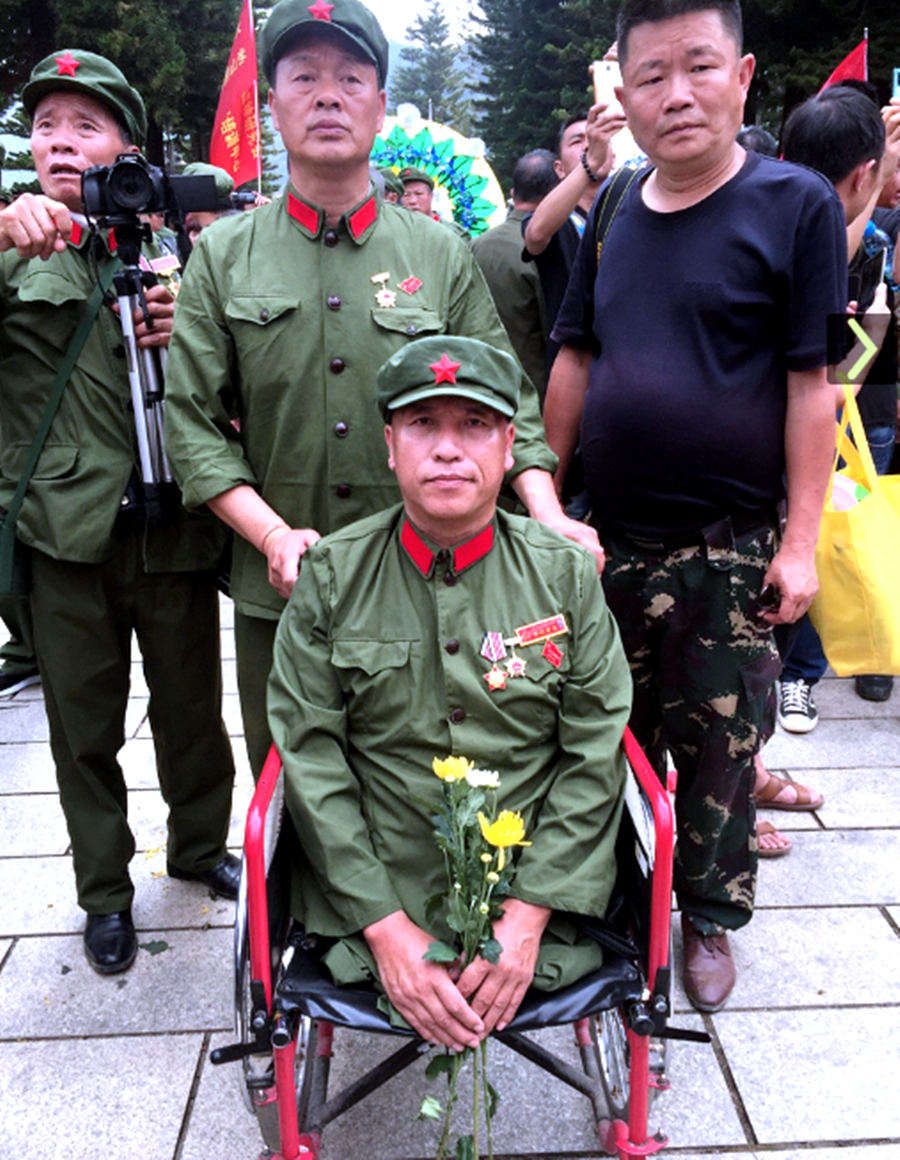 回顾特级英雄因救人双腿致残月领三千补助两个儿子从军从警