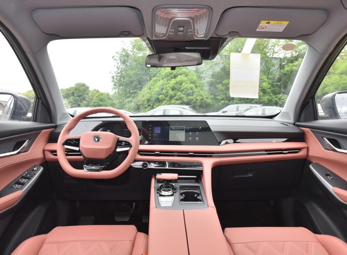 2023款长安cs75plus正式登场,1.5t 6at奢享宝马x1内饰