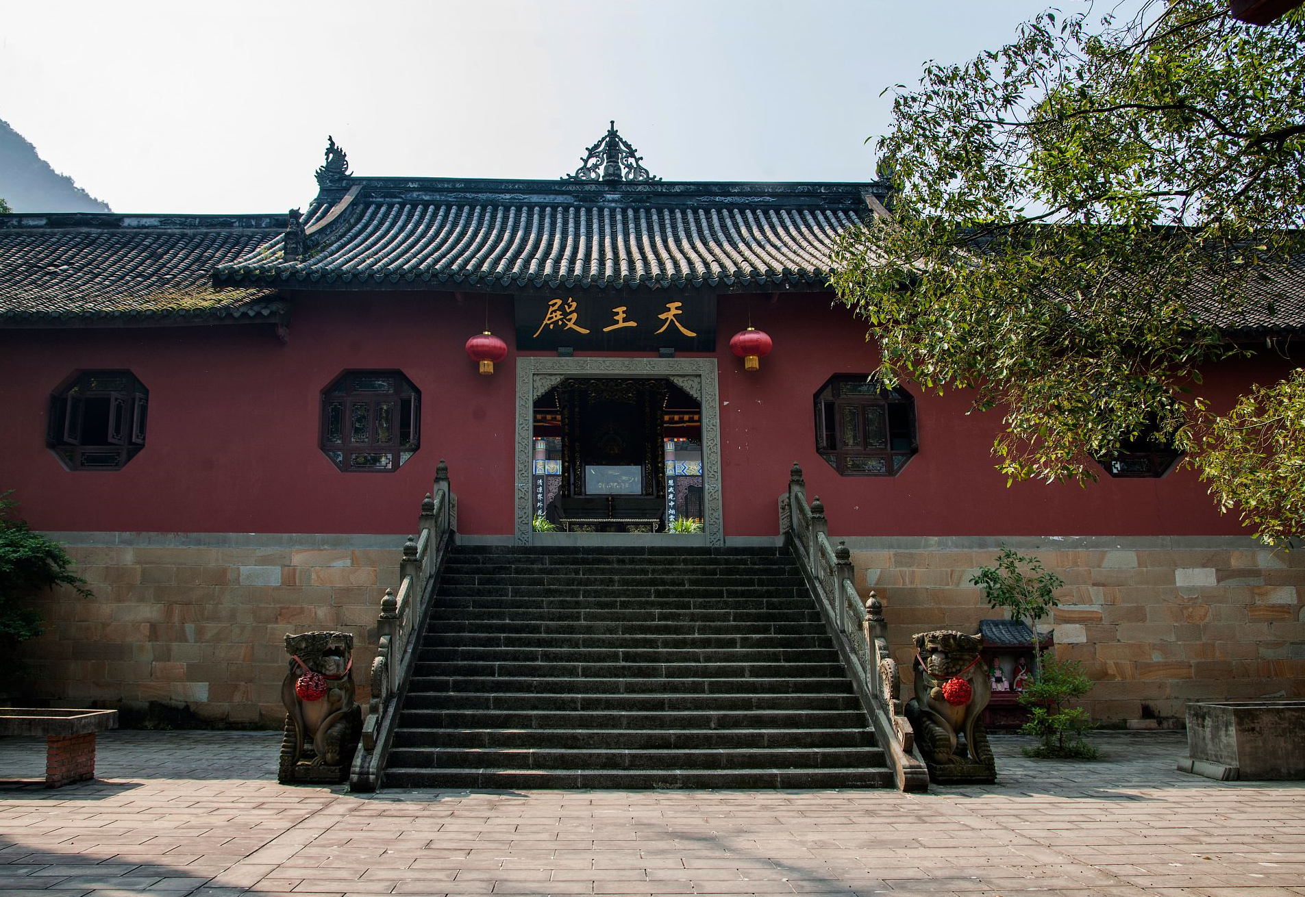 灵岩寺风景区简介,灵岩寺:从清朝至今的佛教传承之地!