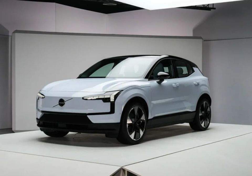 每天车闻:何俊杰任福瑞泰克产品开发副总裁