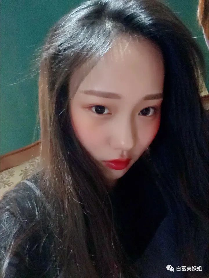 1年涨粉4300w!全网爆红的抖音贝勒爷,到底啥来头?