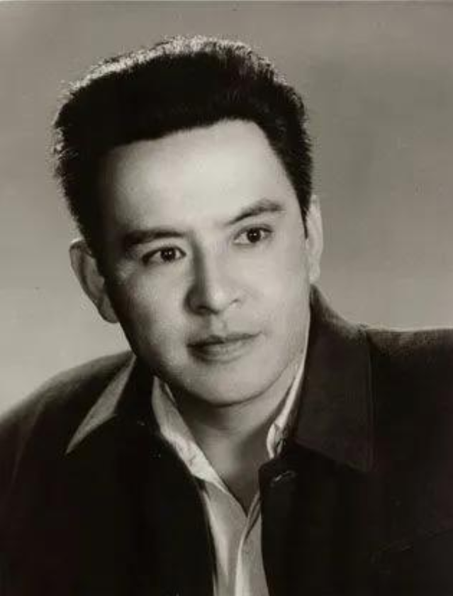 李默然妻子龙潮:嫁给英雄"邓世昌",生3个儿女,与丈夫爱一生