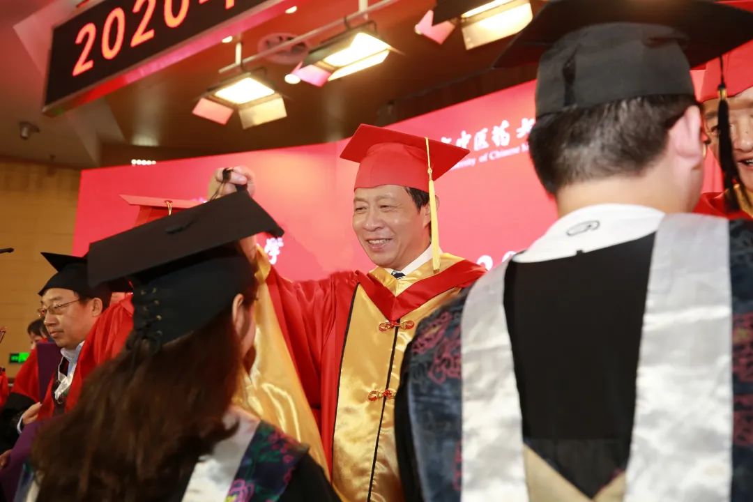 南京中醫藥大學校長寄語2020屆畢業生:勇立潮頭,堪當大任!