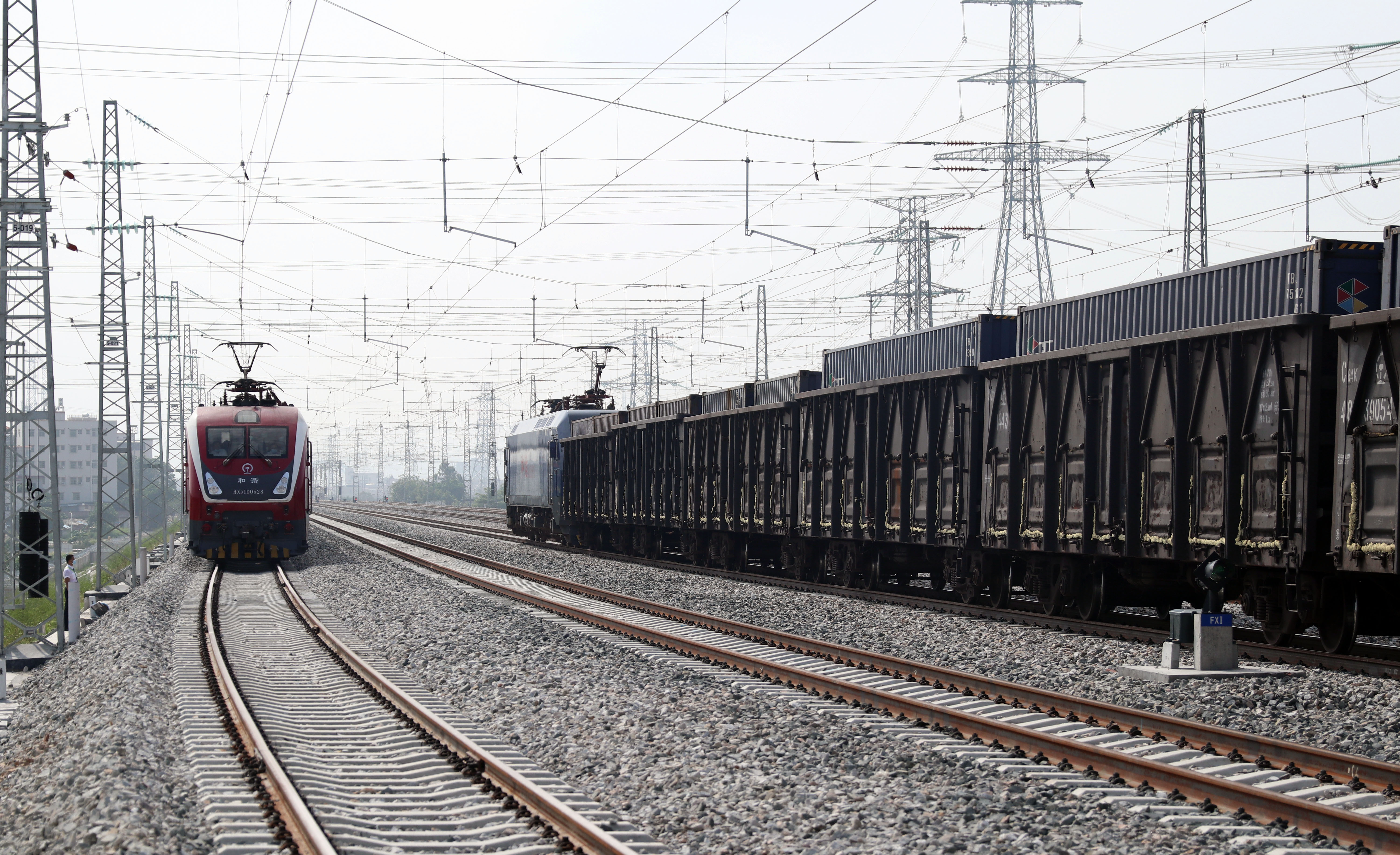 广石铁路开通运营(2)