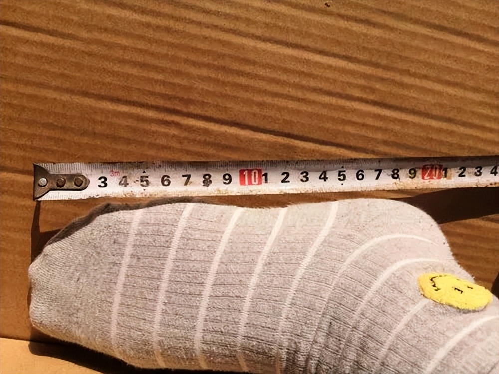 "孩子长个先长脚"!所以说,脚大的孩子个子就会高吗?