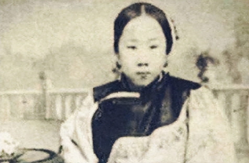 清末名妓赛金花被称为东方第一美人死后齐白石表示要与其合葬