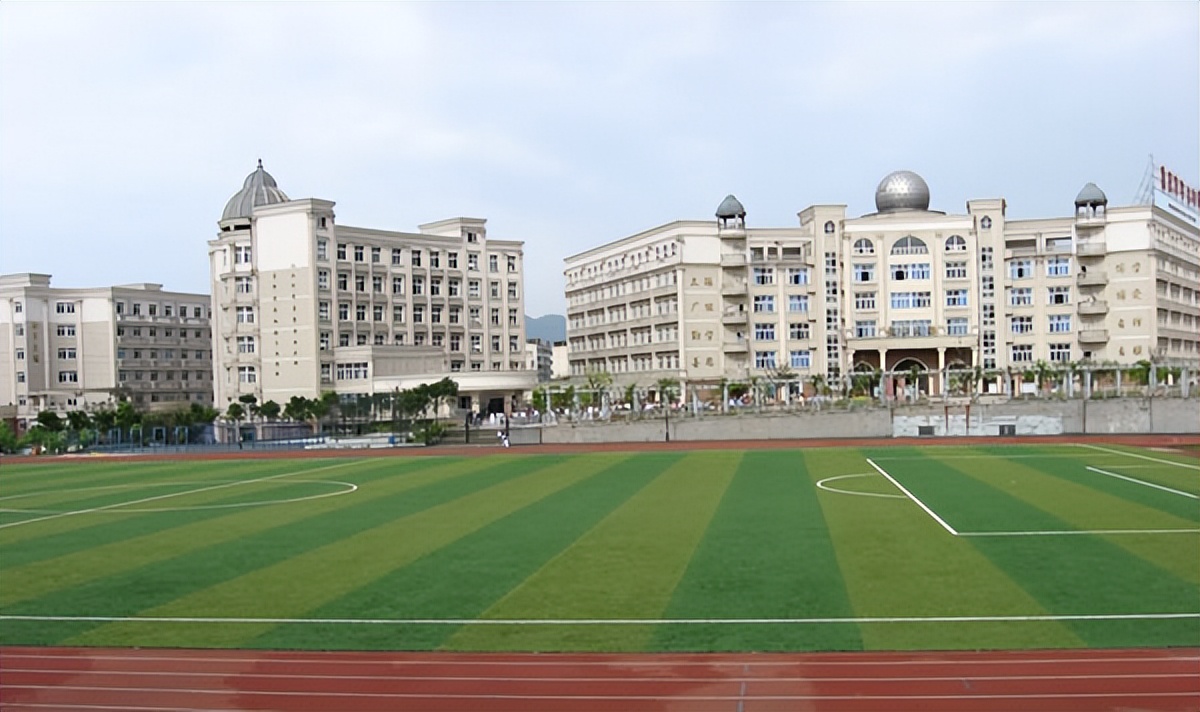 重庆市字水中学校的历史,成绩和招生政策