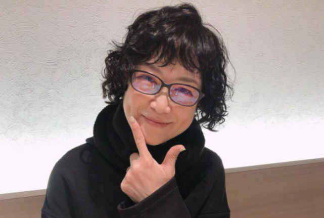 奥特曼:迪迦居间惠近照公开,满脸的皱纹令人心疼,气质女神老了