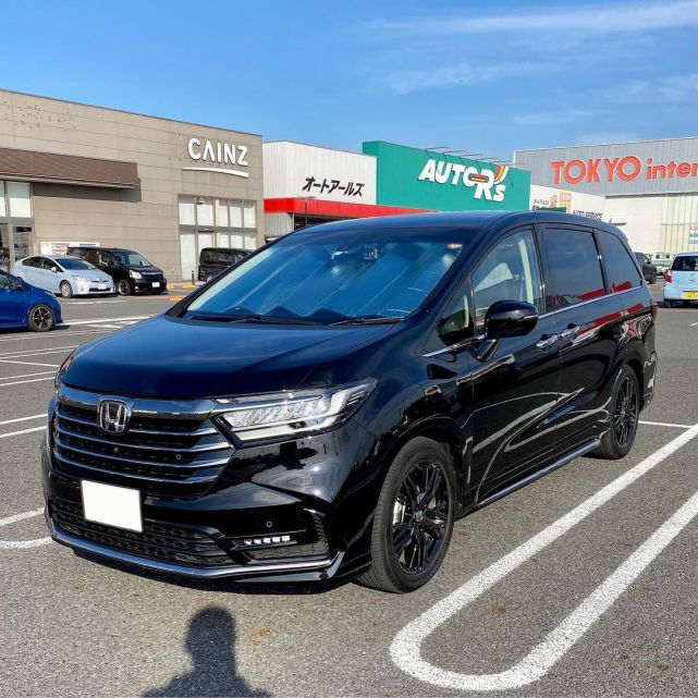 新奥德赛街头实拍!造型更运动,电尾门 六座,空间媲美gl8