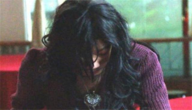 河南巨婴杨锁,18岁失去父母,不会洗衣做饭的他,如今现状如何?