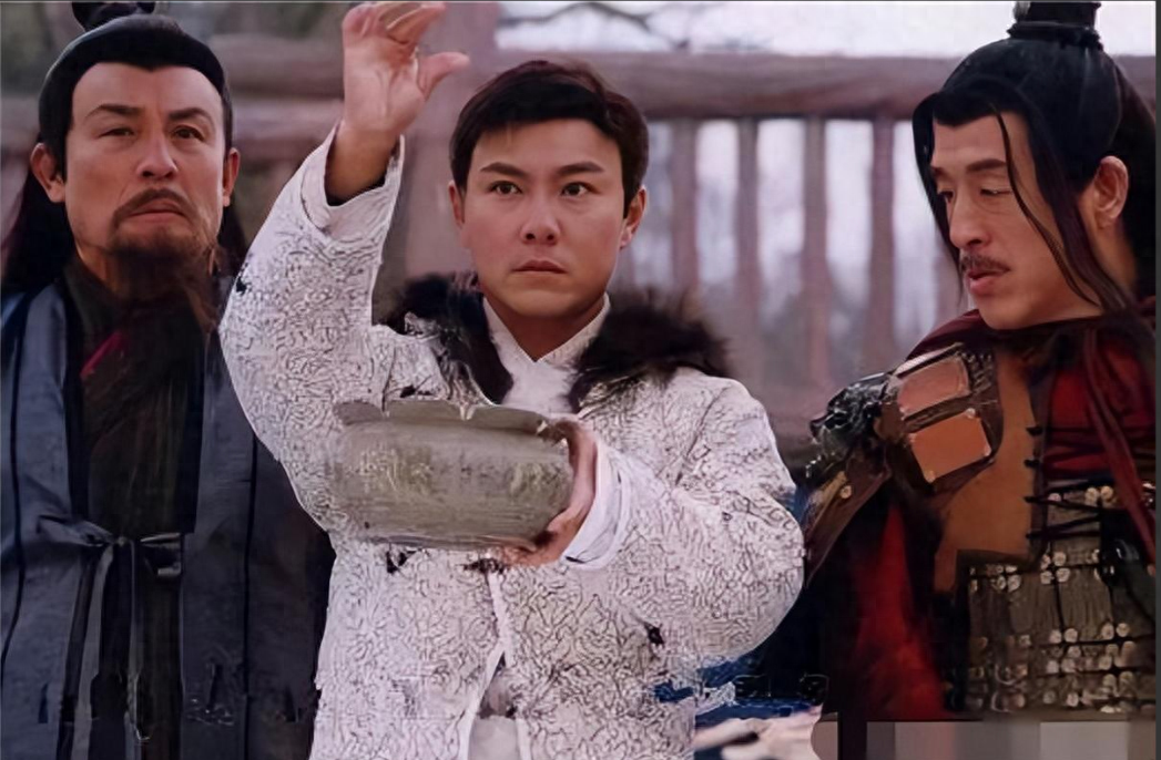 朱元璋问沈万三桌上的猪蹄是什么名沈万三靠3字保住性命