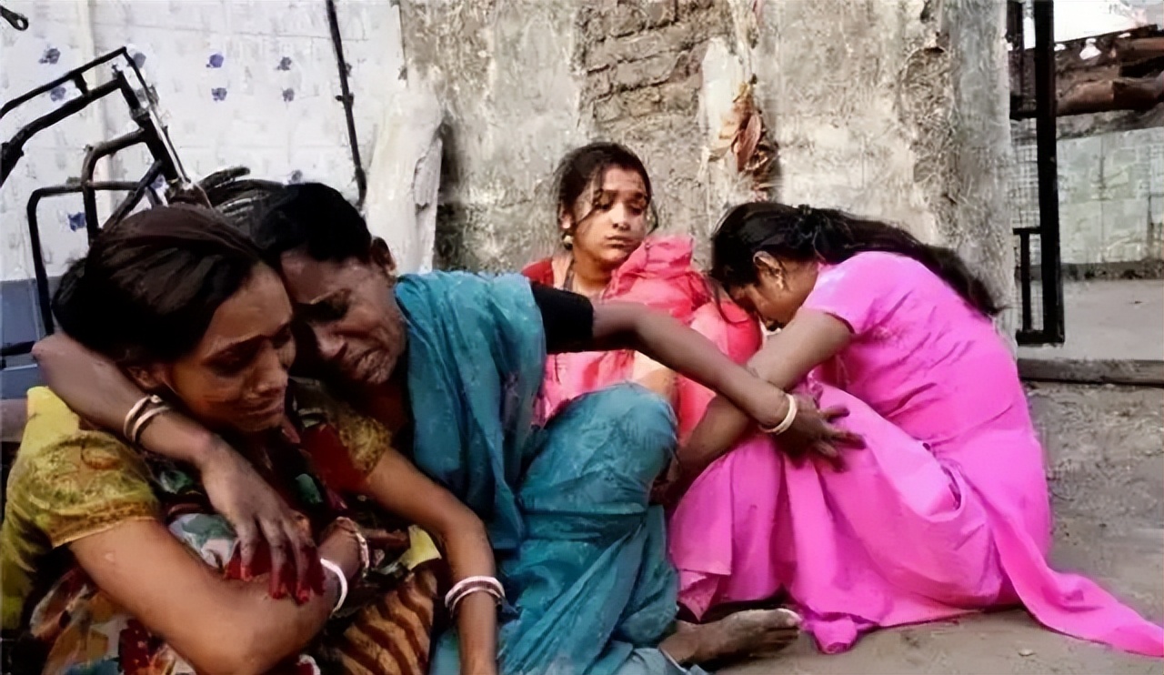 越南赫蒙族:过年抢老婆,一辈子都快活