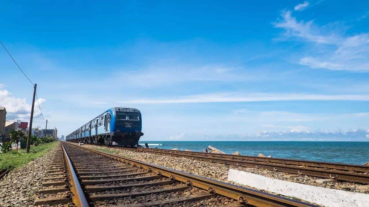 海南的"海上火车,是怎么行驶过海的?看完不得不佩服工程师!