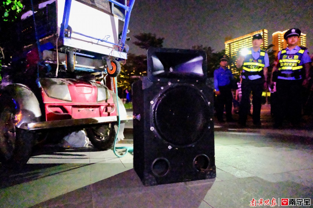 一晚上查处13个"野马"ktv歌摊!南宁市整治噪声污染