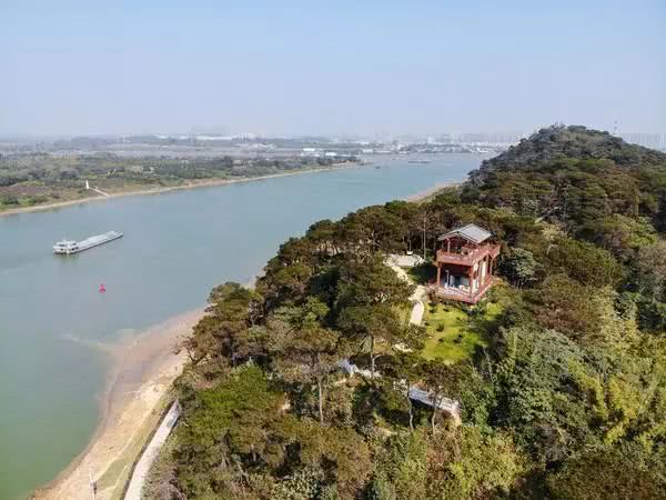 昆都山工程完工后,市民朋友圈里"晒"美图,风景让人一饱眼福!