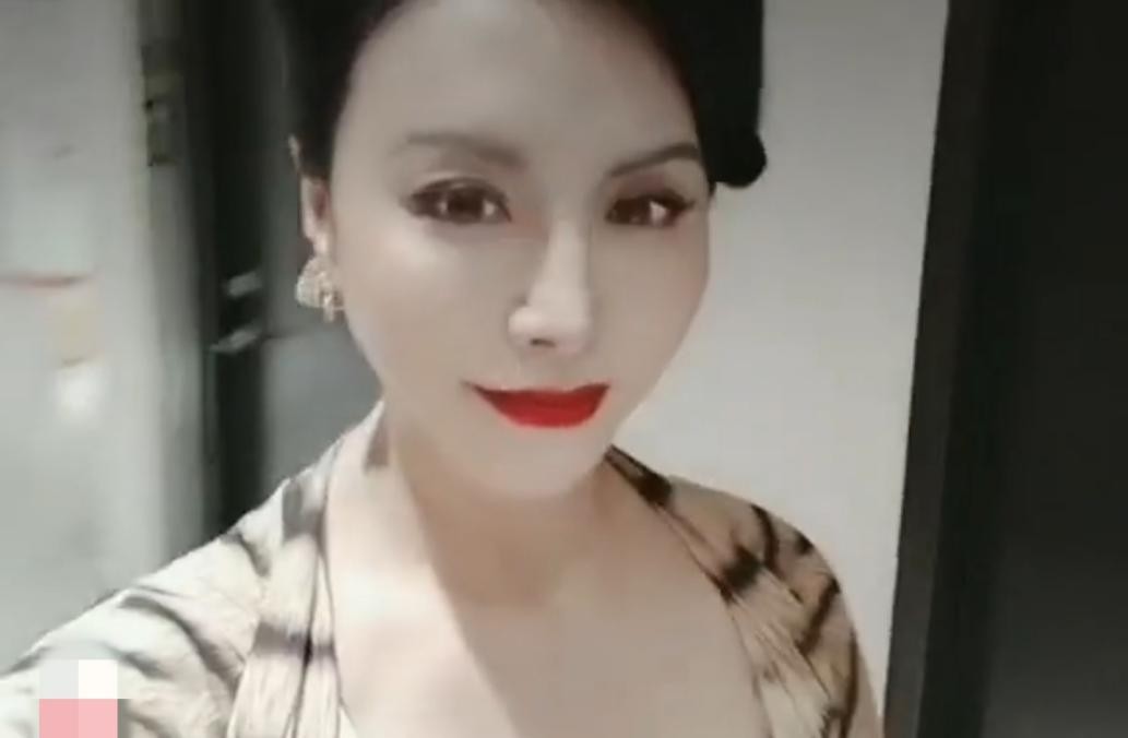 她是台湾第一美女,因太美造成交通拥堵,如今54岁的田丽怎样了?