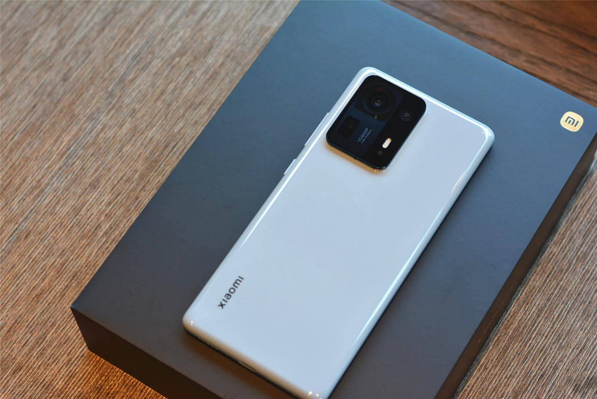 小米13pro综合测评:性能出色,显示音效优异,续航表现亮眼