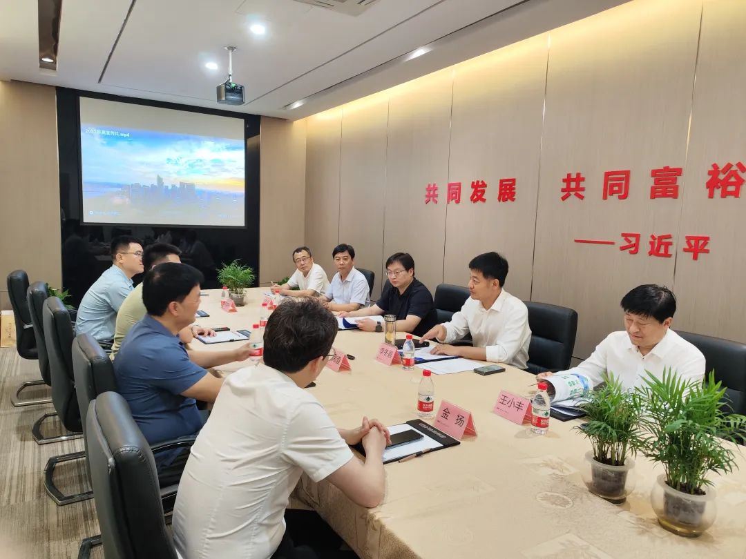曲周县委副书记,代理县长李冬晨一行来访颐高