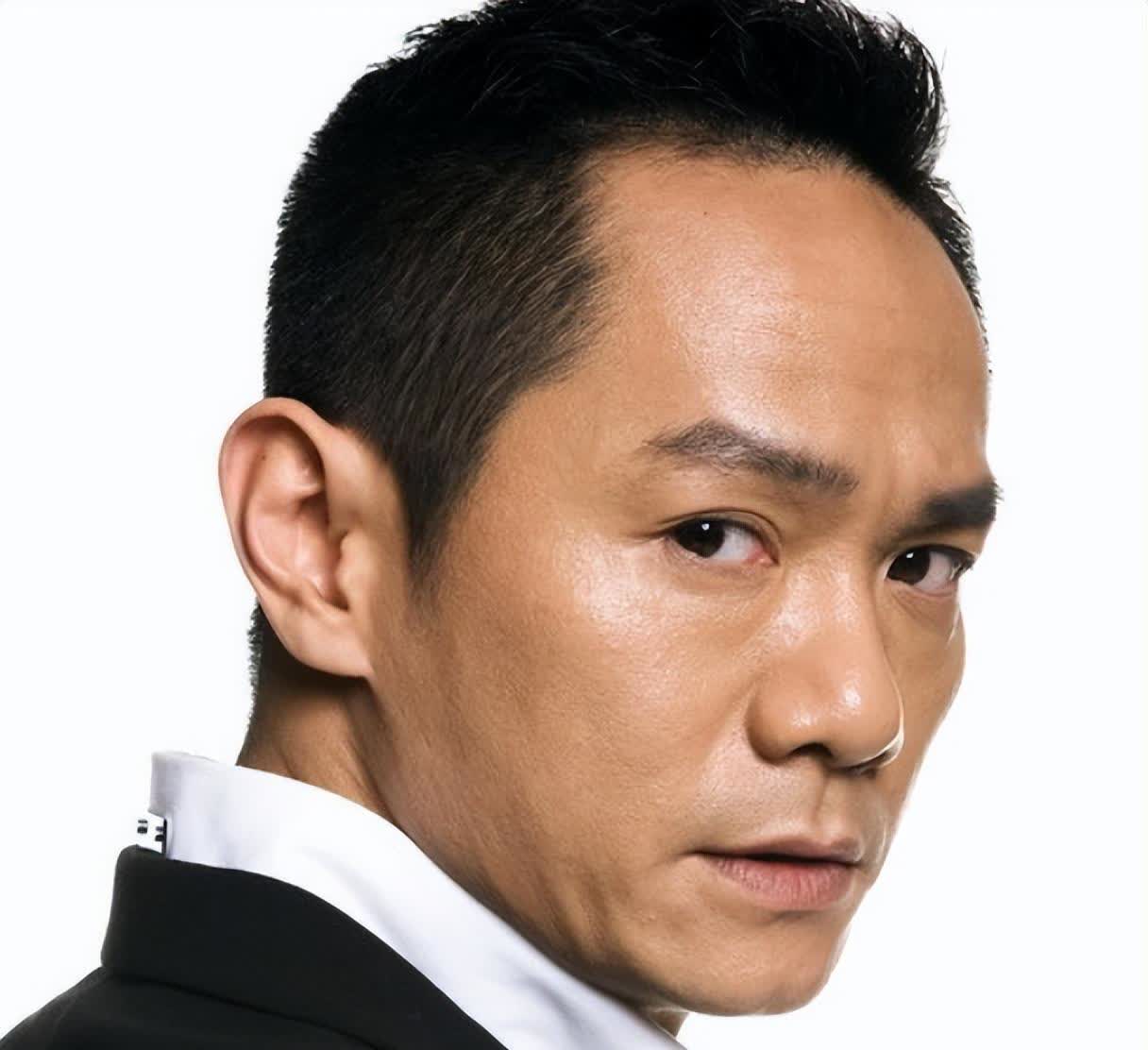 果靖霖:老婆在他怀里去世后,到现在还没有结婚