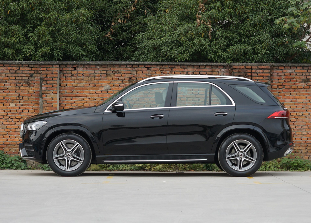 霸气十足的豪华suv,奔驰gle品质如何?你会选择购买吗?