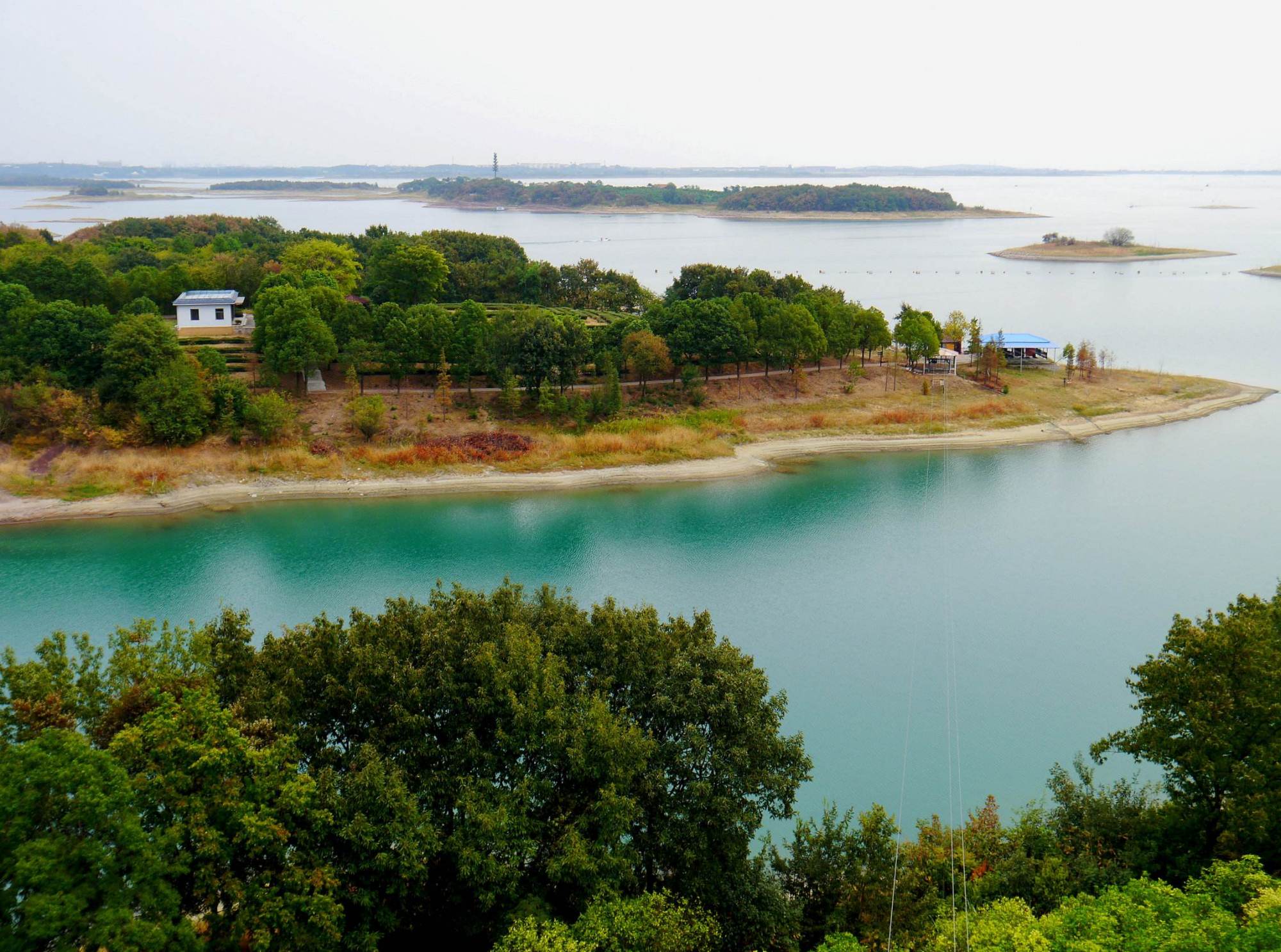荆门一定要去的景区,湖面宽阔,风景如画,是旅游休闲的绝佳去处