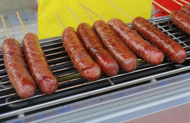 警惕"注胶肉"或已泛滥,转告家人:这3种肉,建议:少往家买