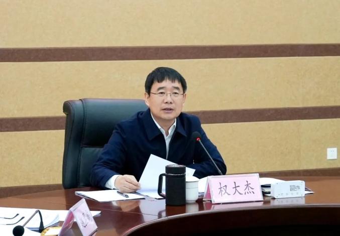 【头条】权大杰主持中共图们市委理论学习中心组集体学习