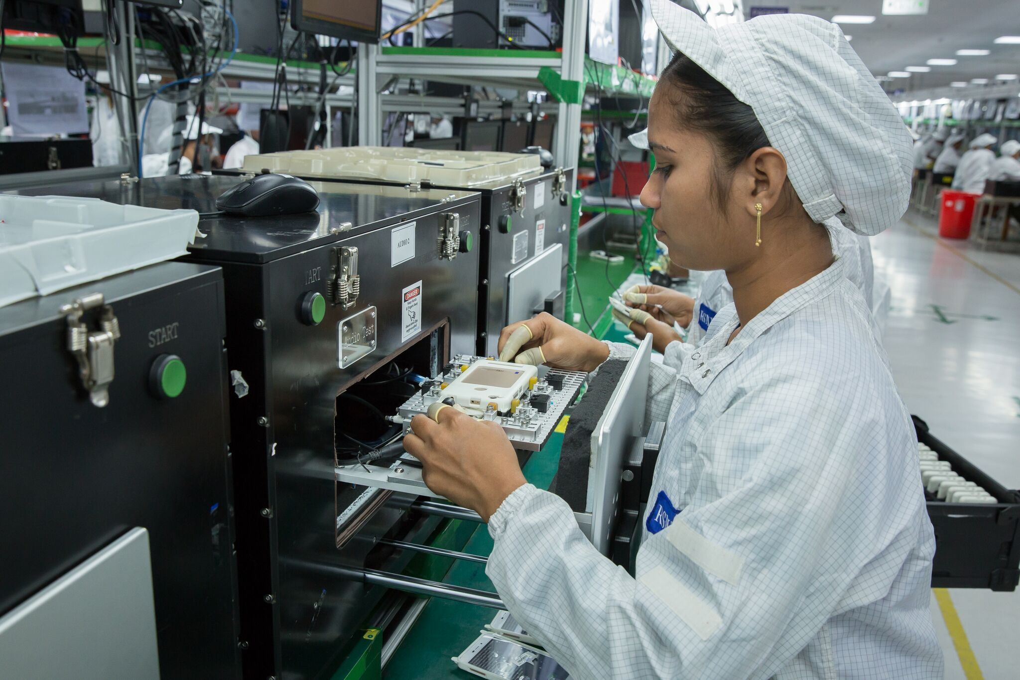 印度工厂已经开始组装iphone15!外媒:难撼中国制造地位