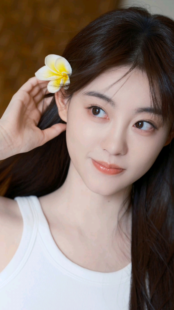 女星祝绪丹清纯写真:甜美靓丽的小姑娘