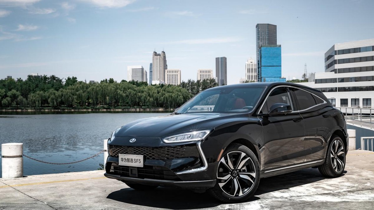 赛力斯华为智选sf5——为生活增加乐趣