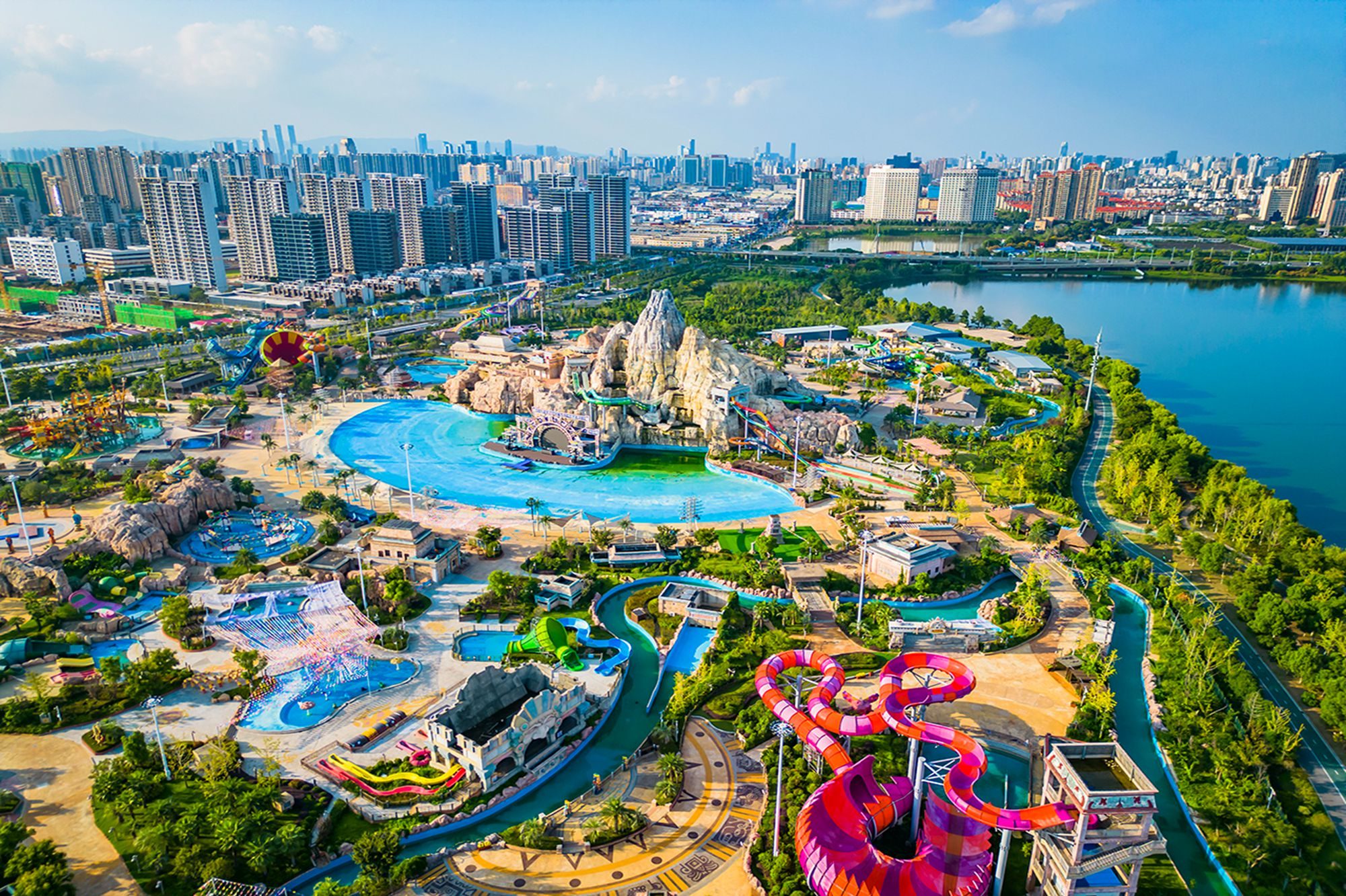 南昌华侨城玛雅水上乐园,浪漫惊险,是假日戏水游玩的好去处