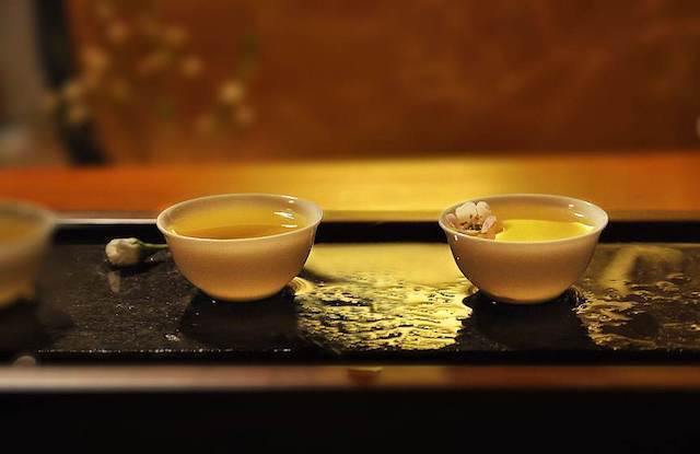 苦不苦,别人不明白,累不累,自己最清楚