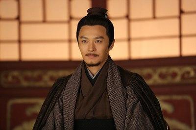 郭默召引谯国内史桓宣,桓宣坚守驻地,不听从