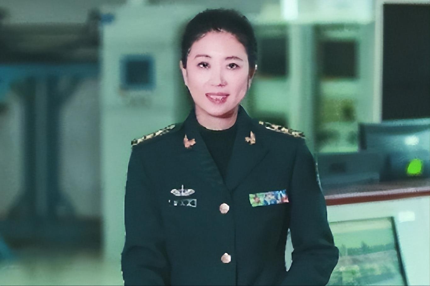 中国女军事专家有谁图片
