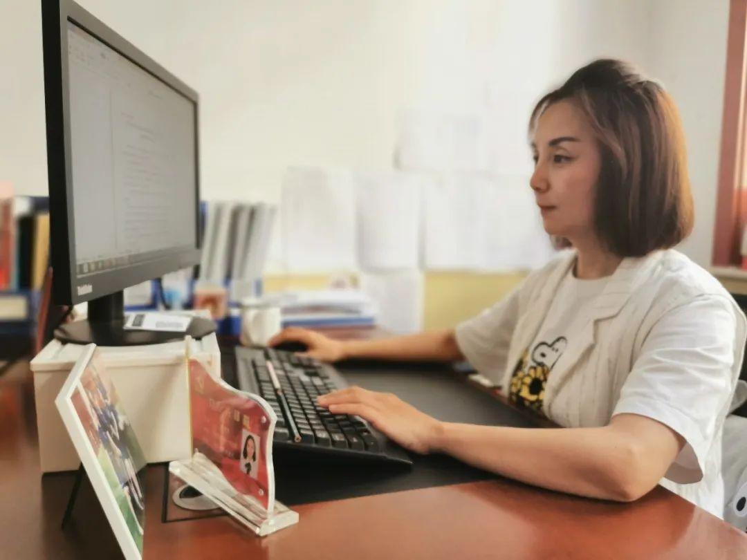 以法护航 共赴一场法治之约—育贤一幼“八五”普法宣传活动纪实(图8) 以法护航 共赴一场法治之约—育贤一幼“八五”普法宣传活动纪实(图8)