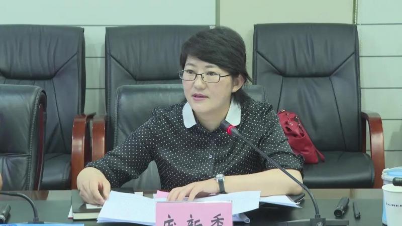 庞新秀,1978年2月生于云南丽江古城区的一个农民家庭,家中排行老二.