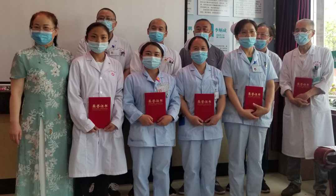 普洱万和医院:"5.12"国际护士节优秀员工表彰大会