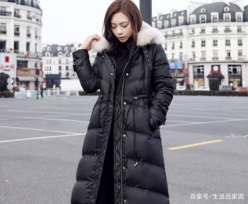 羽绒服味道大怎么处理（羽绒服味道）