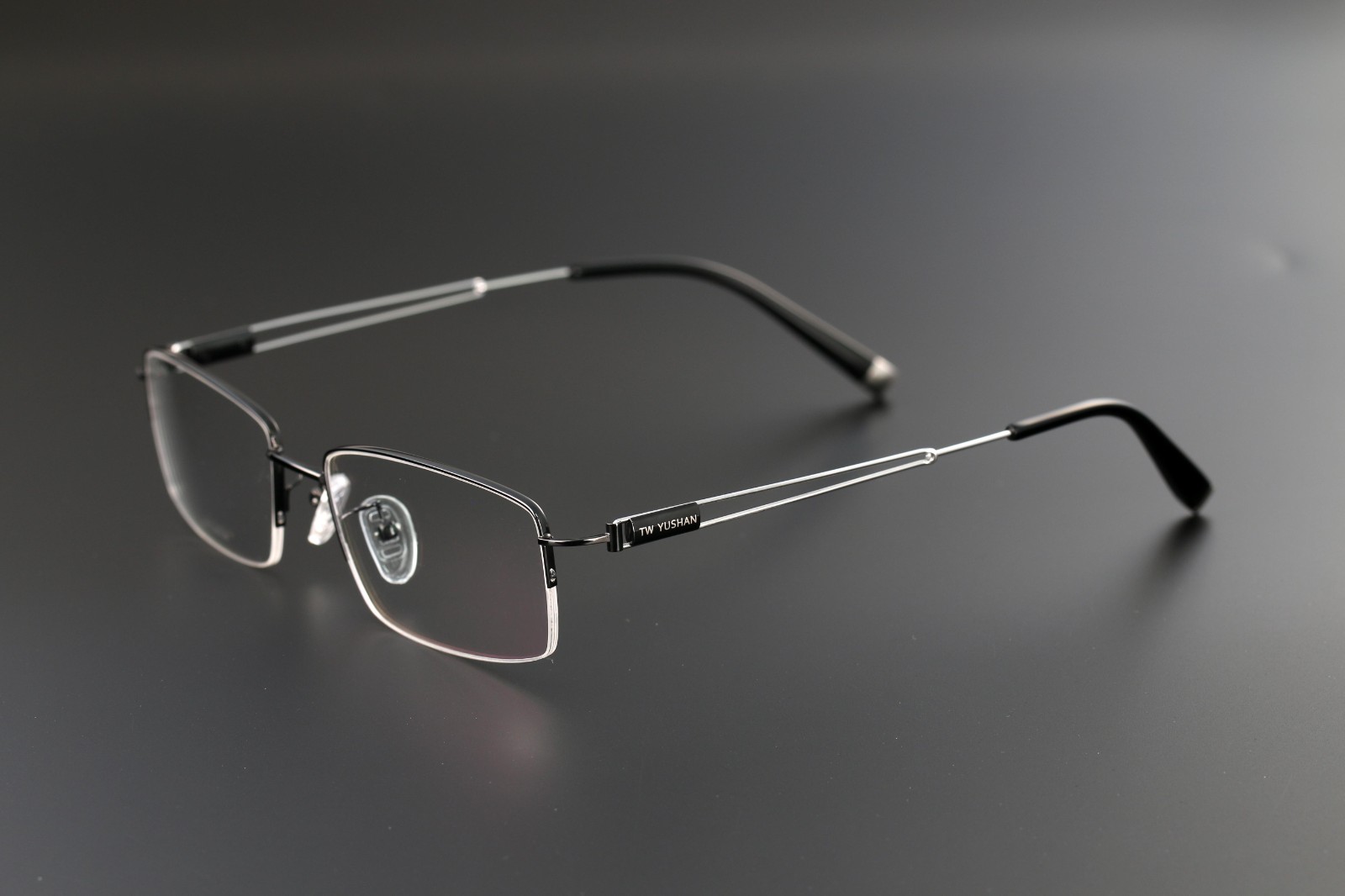 美丽岛多焦镜:近视的人不容易老花?我们又被自己的眼睛给骗了