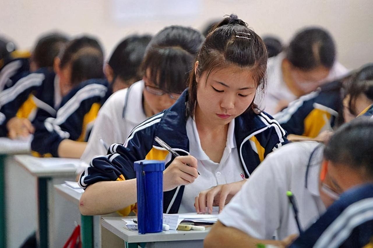 雁塔区第三中学是重点吗?