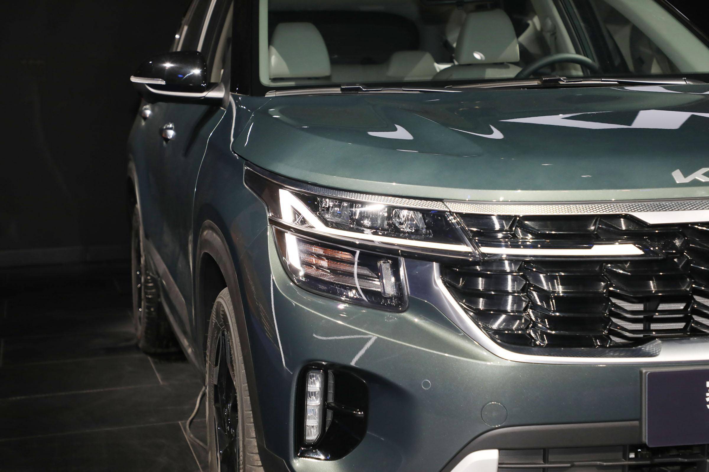 起亚赛图斯:一辆让你"颜值"翻倍的车!